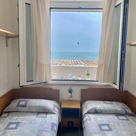 شقة 5 Posti Fronte Mare