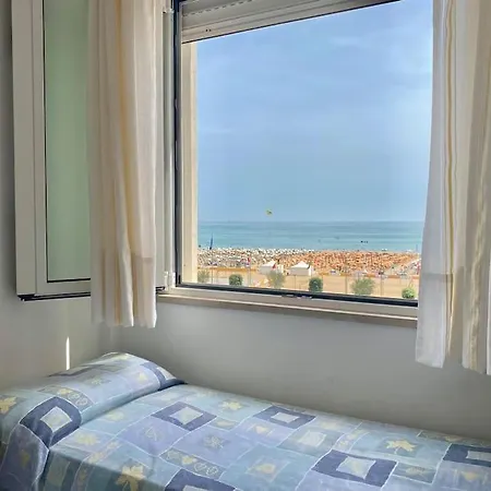 5 Posti Fronte Mare * 비비오네